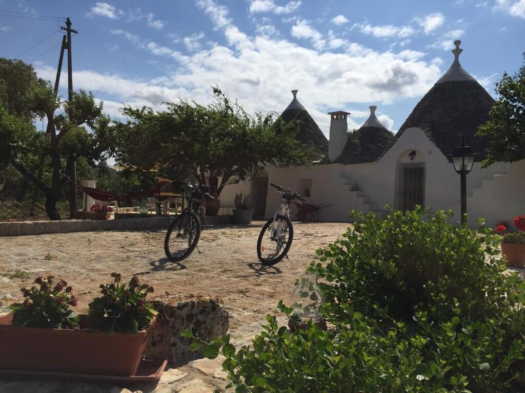 Chateaux Des Trulli سان ميكيلي سالنتينو المظهر الخارجي الصورة